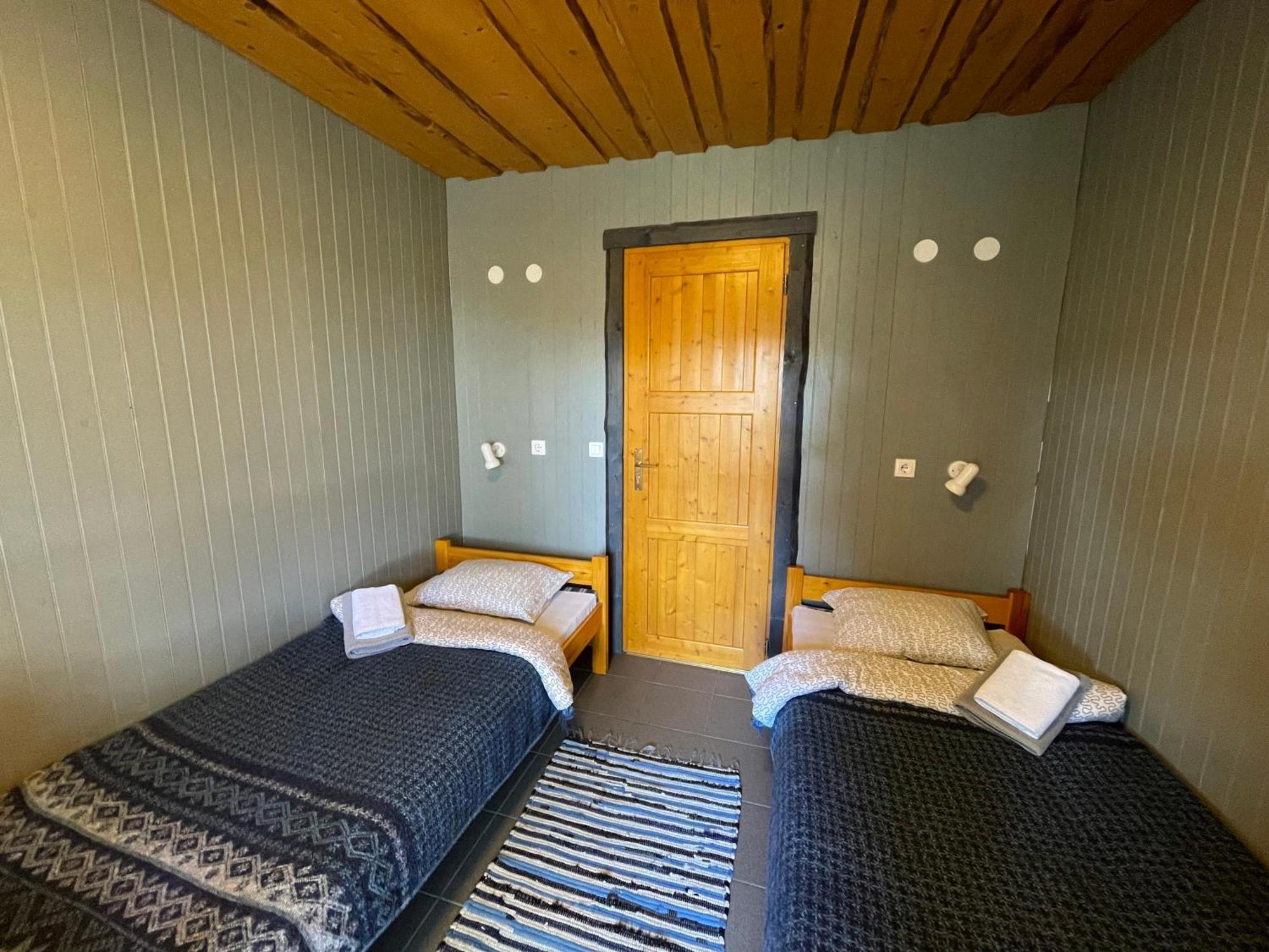 Hostel Kalameeste Maja Mustvee Exteriör bild