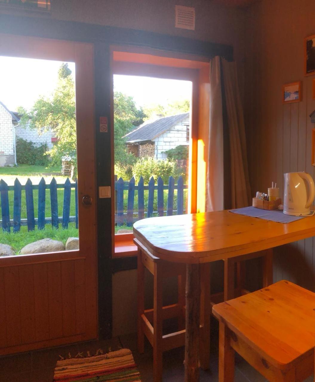 Hostel Kalameeste Maja Mustvee Rum bild